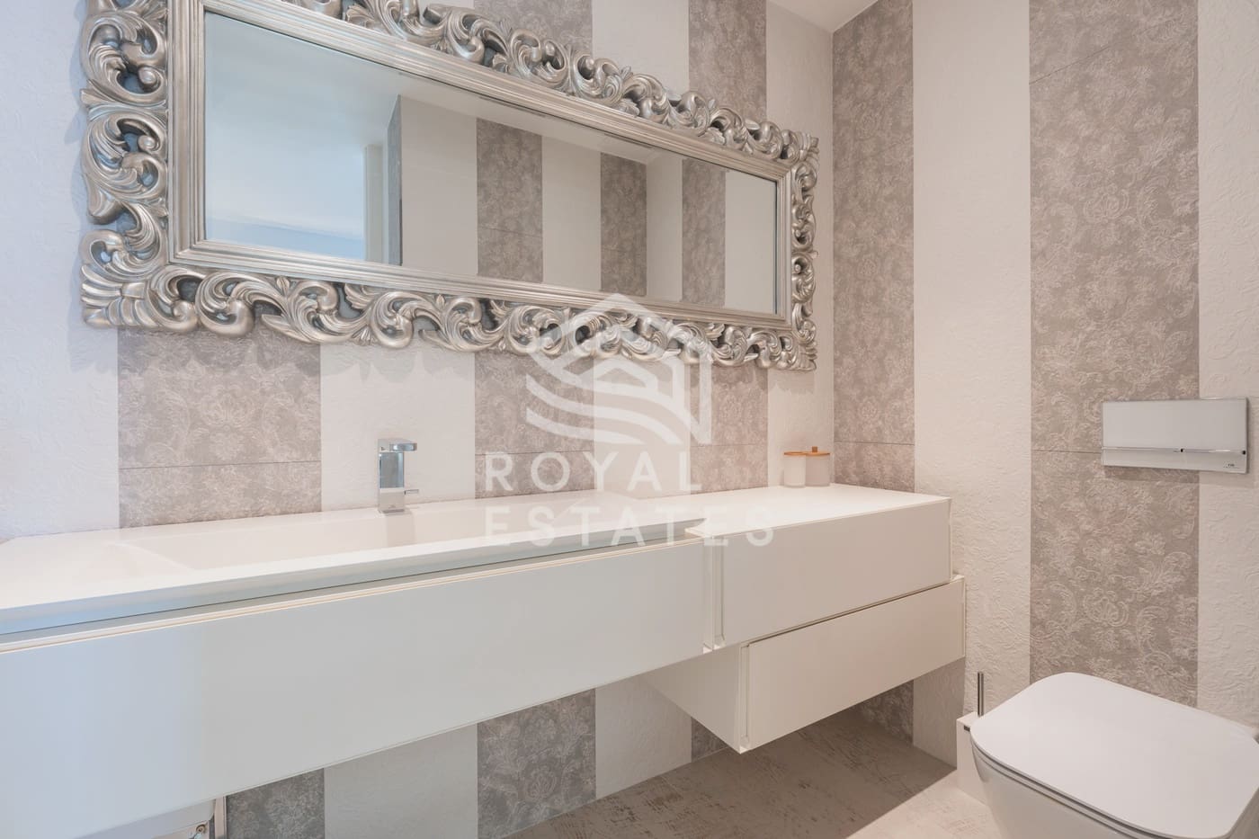 4 bedroom Apartment for sale in Talamanca with pool garage - € 4,500,000 (Ref: 9312292)