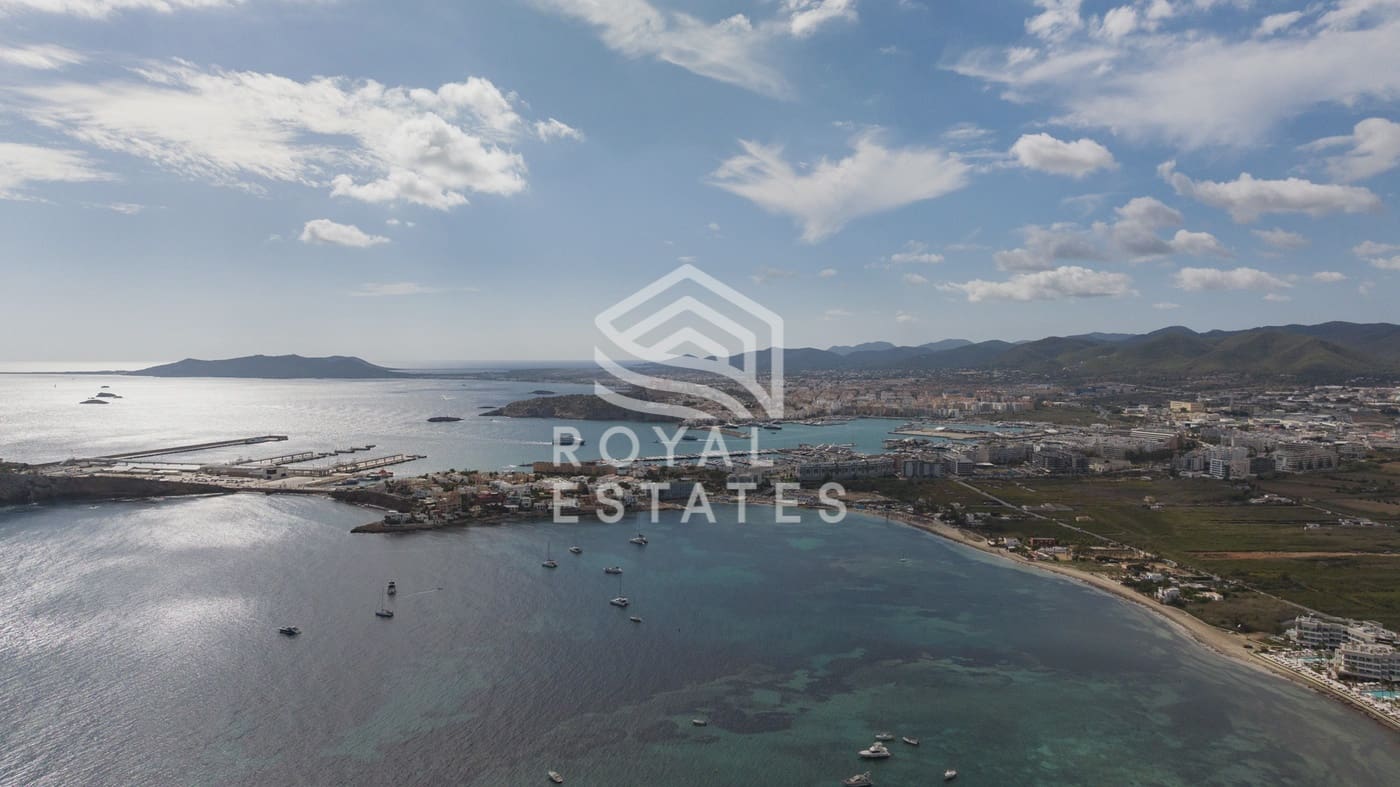 4 bedroom Apartment for sale in Talamanca with pool garage - € 4,500,000 (Ref: 9312292)