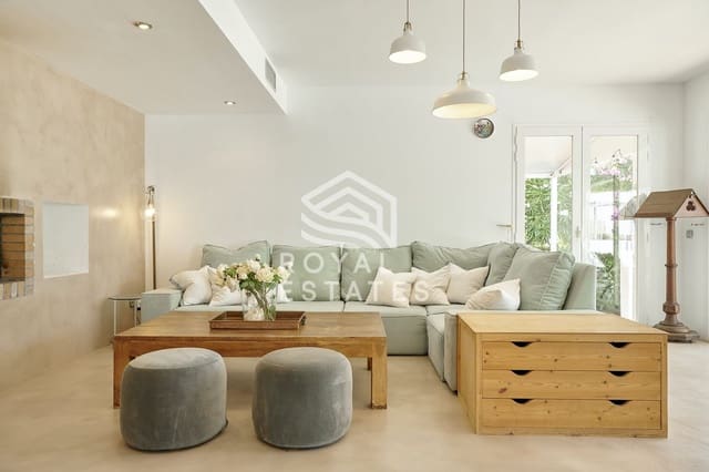 6 sovrum Villa till salu i Ibiza stad med pool - 2 300 000 € (Ref: 9676695)