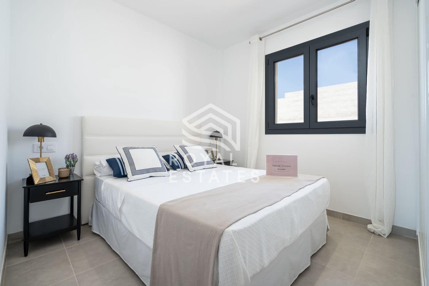 2 bedroom Apartment for sale in Cala Romantica with pool garage - € 399,000 (Ref: 9714406)