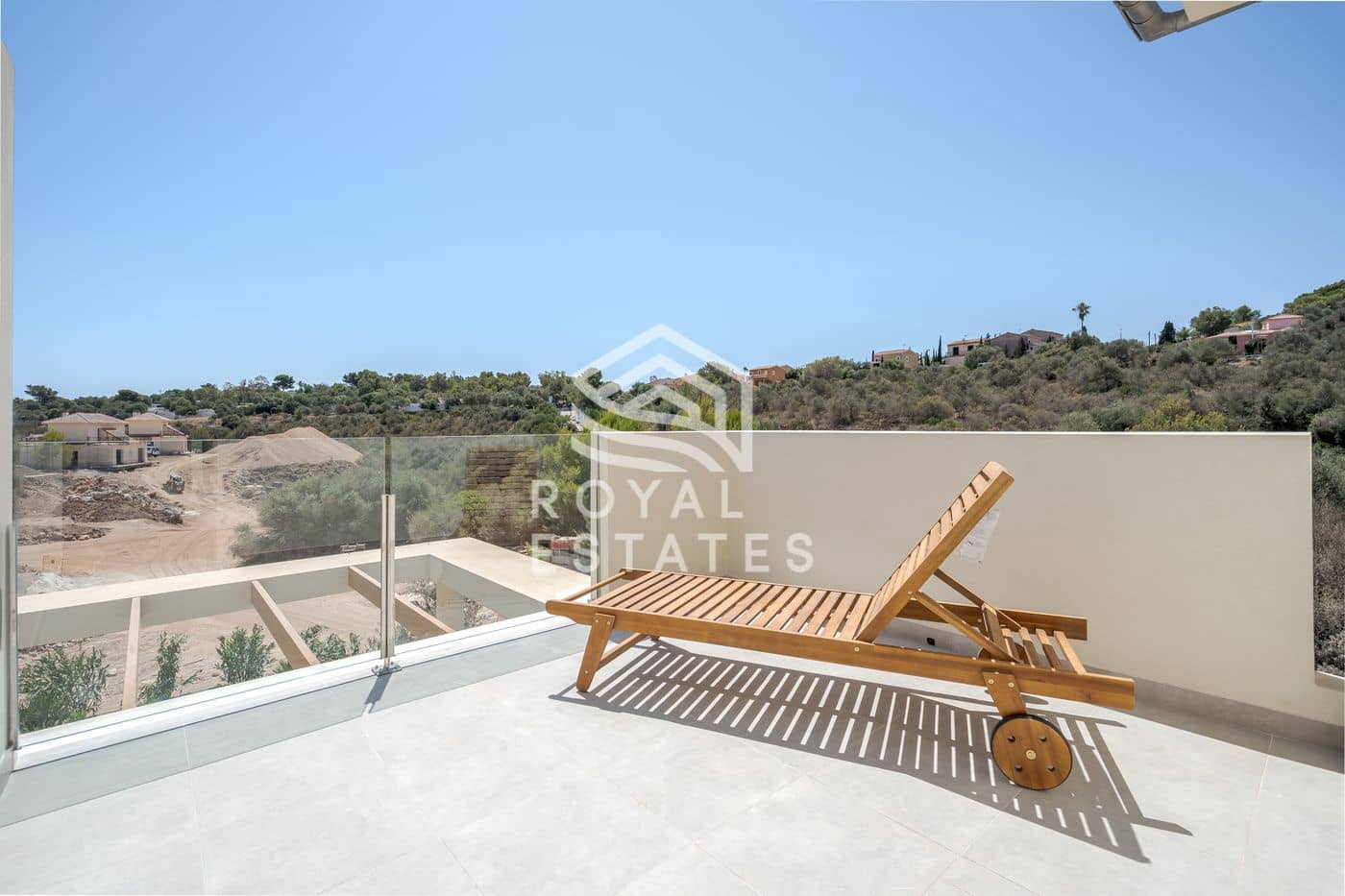 2 bedroom Apartment for sale in Cala Romantica with pool garage - € 399,000 (Ref: 9714406)
