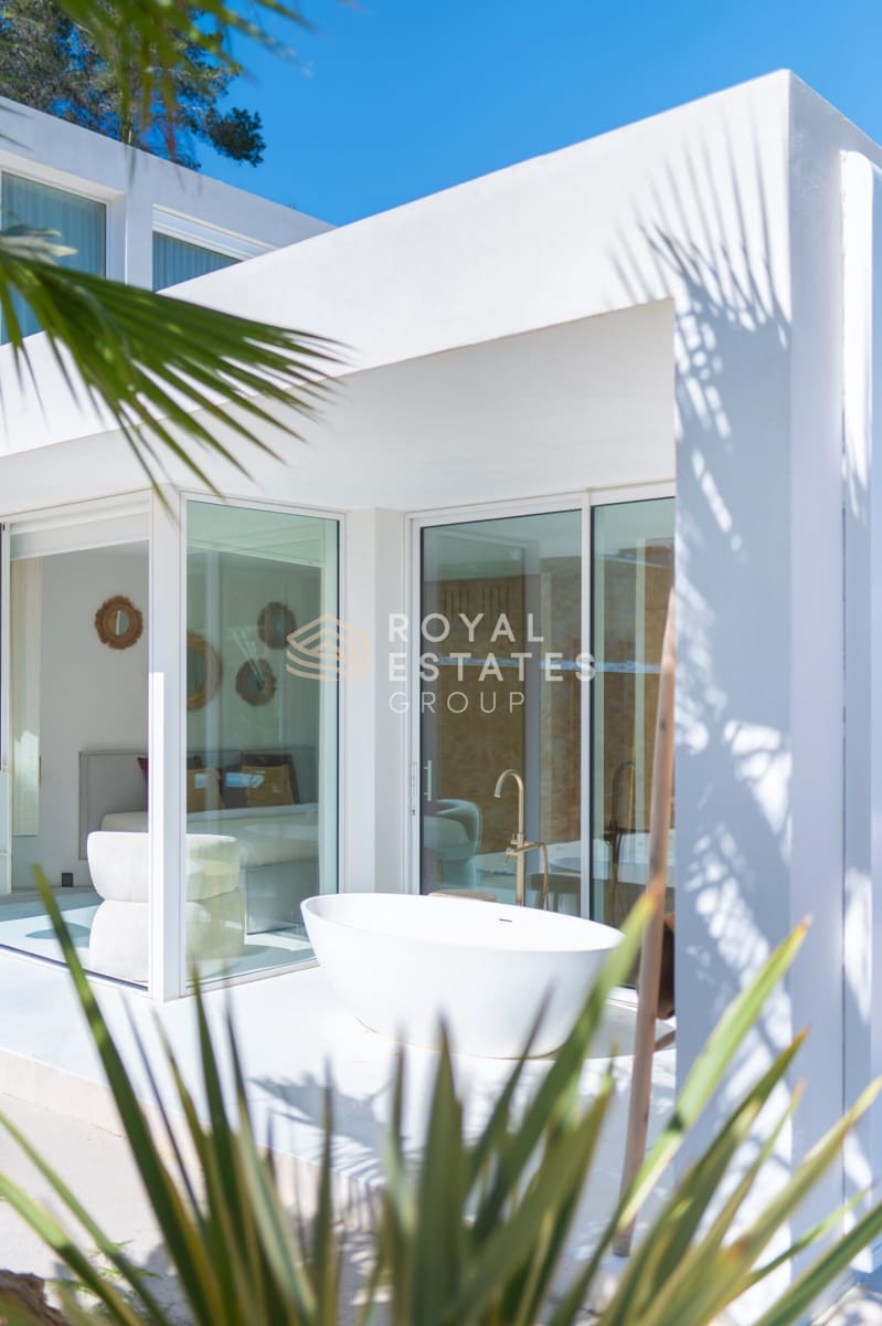 Chalet de 4 habitaciones en Ibiza / Eivissa ciudad en venta - 4.950.000 € (Ref: 9772631)