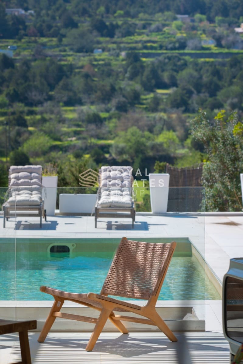 Chalet de 4 habitaciones en Ibiza / Eivissa ciudad en venta - 4.950.000 € (Ref: 9772631)