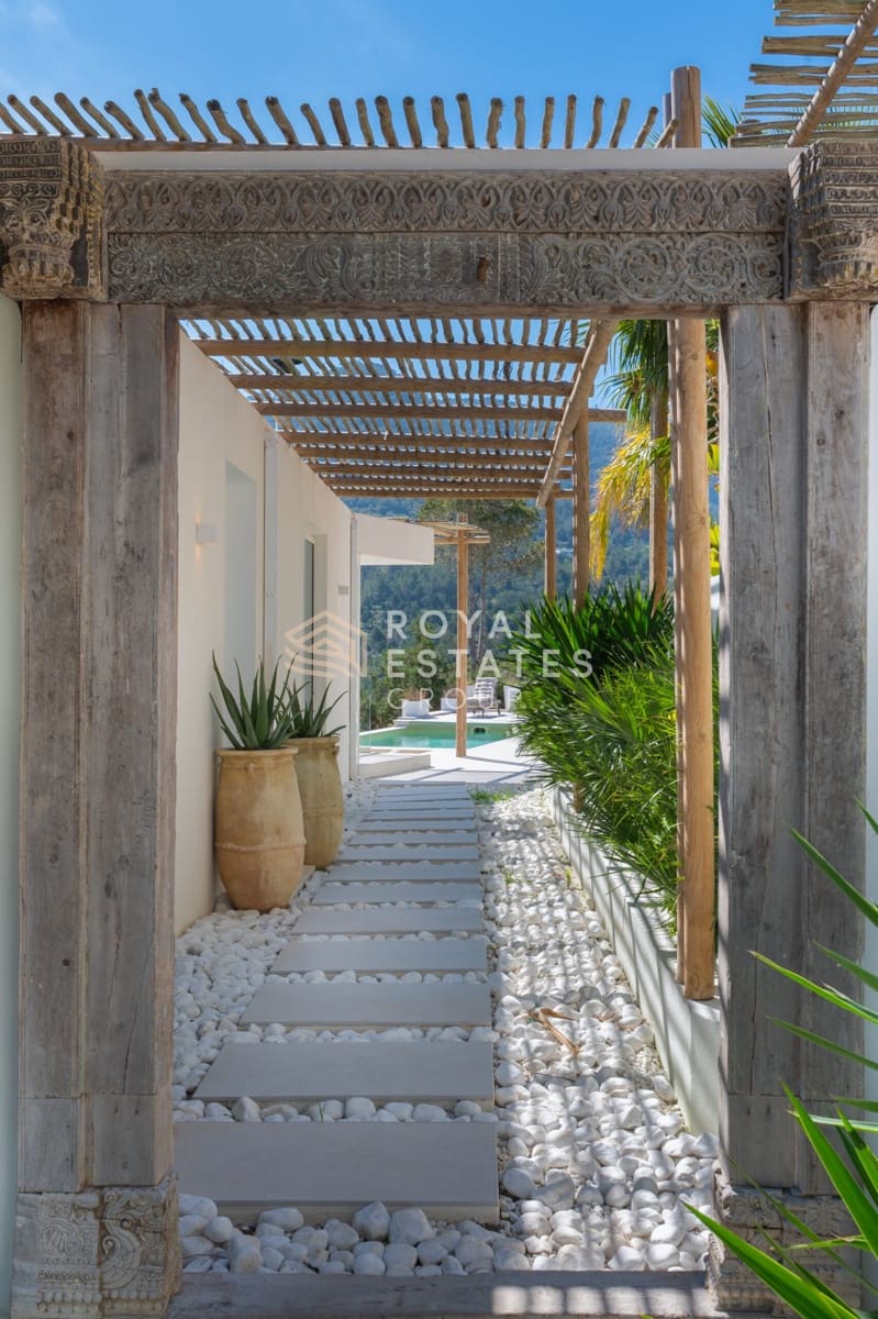 Chalet de 4 habitaciones en Ibiza / Eivissa ciudad en venta - 4.950.000 € (Ref: 9772631)