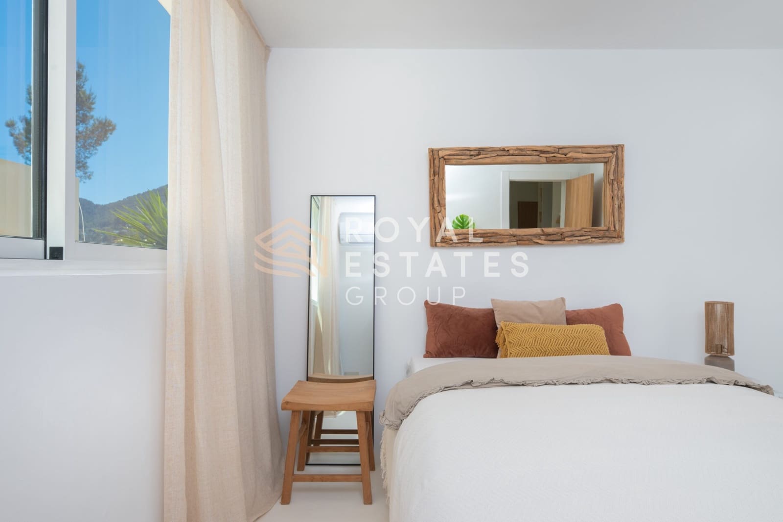 Chalet de 4 habitaciones en Ibiza / Eivissa ciudad en venta - 4.950.000 € (Ref: 9772631)