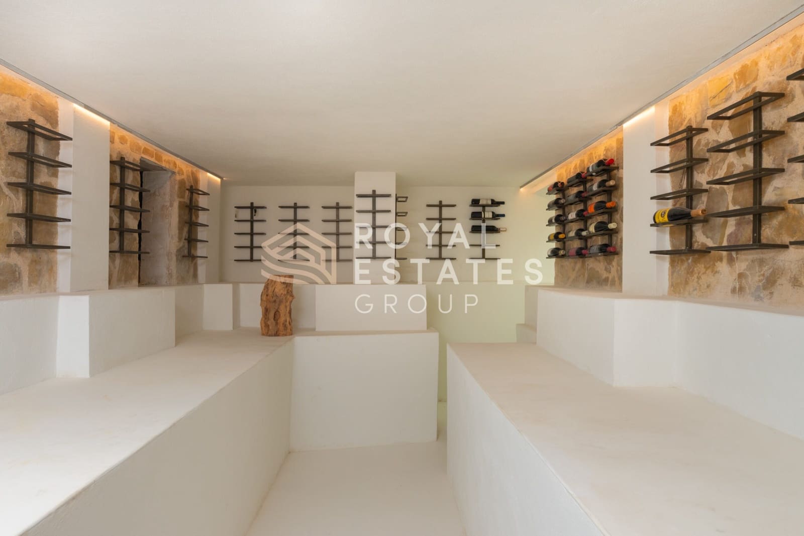 Chalet de 4 habitaciones en Ibiza / Eivissa ciudad en venta - 4.950.000 € (Ref: 9772631)