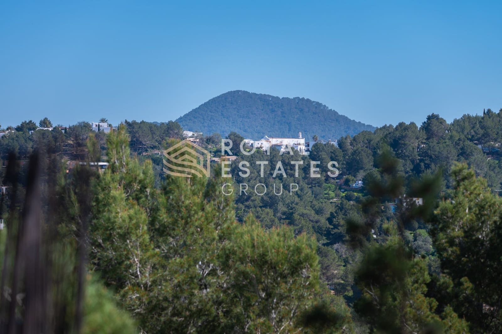 Chalet de 4 habitaciones en Ibiza / Eivissa ciudad en venta - 4.950.000 € (Ref: 9772631)