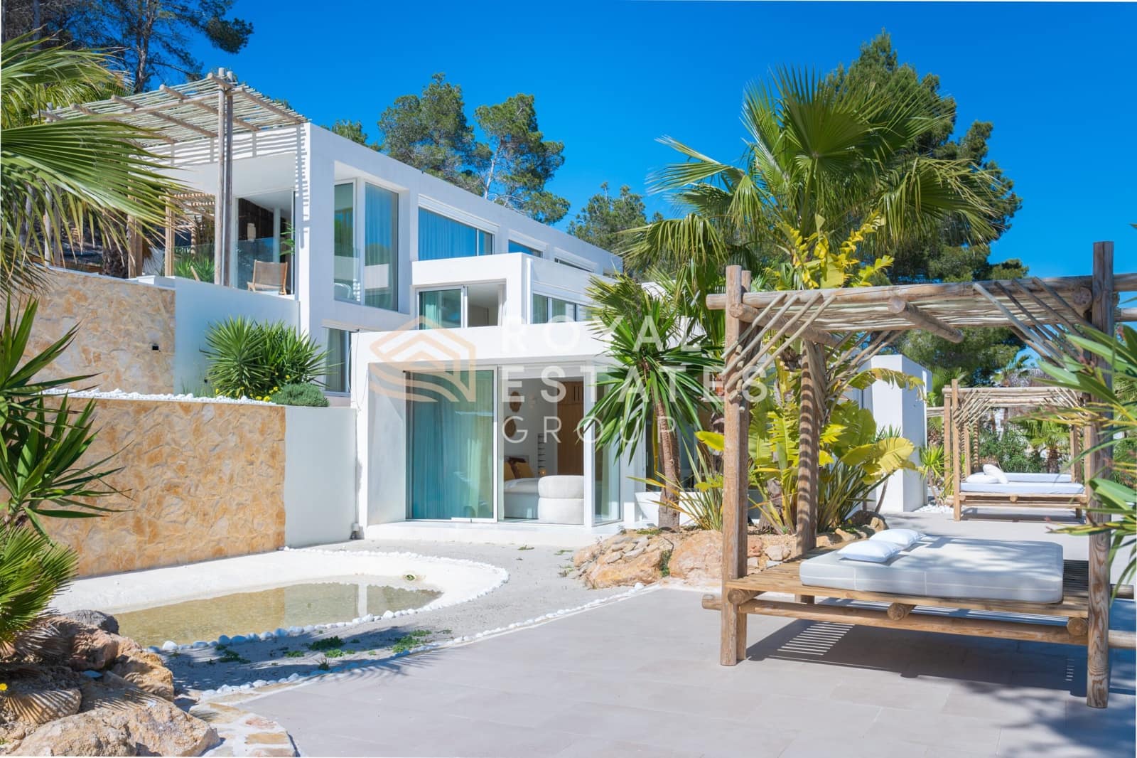 Chalet de 4 habitaciones en Ibiza / Eivissa ciudad en venta - 4.950.000 € (Ref: 9772631)