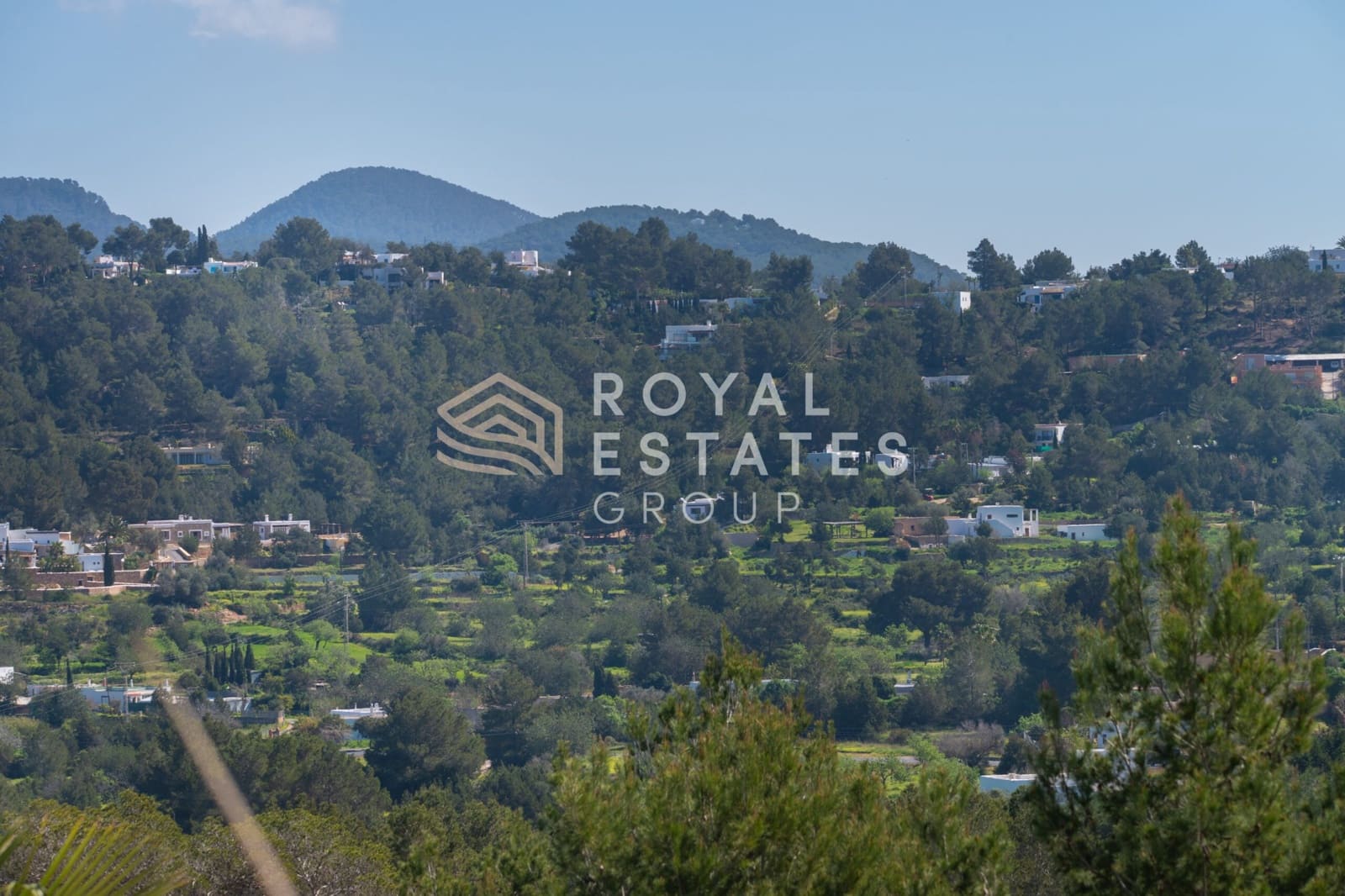 Chalet de 4 habitaciones en Ibiza / Eivissa ciudad en venta - 4.950.000 € (Ref: 9772631)