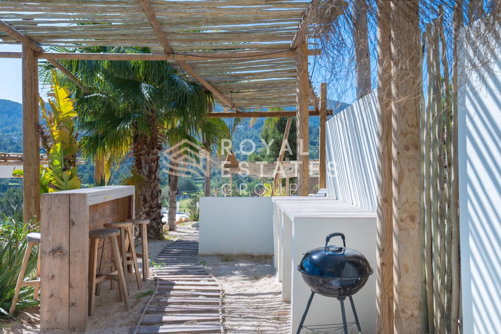 Chalet de 4 habitaciones en Ibiza / Eivissa ciudad en venta - 4.950.000 € (Ref: 9772631)