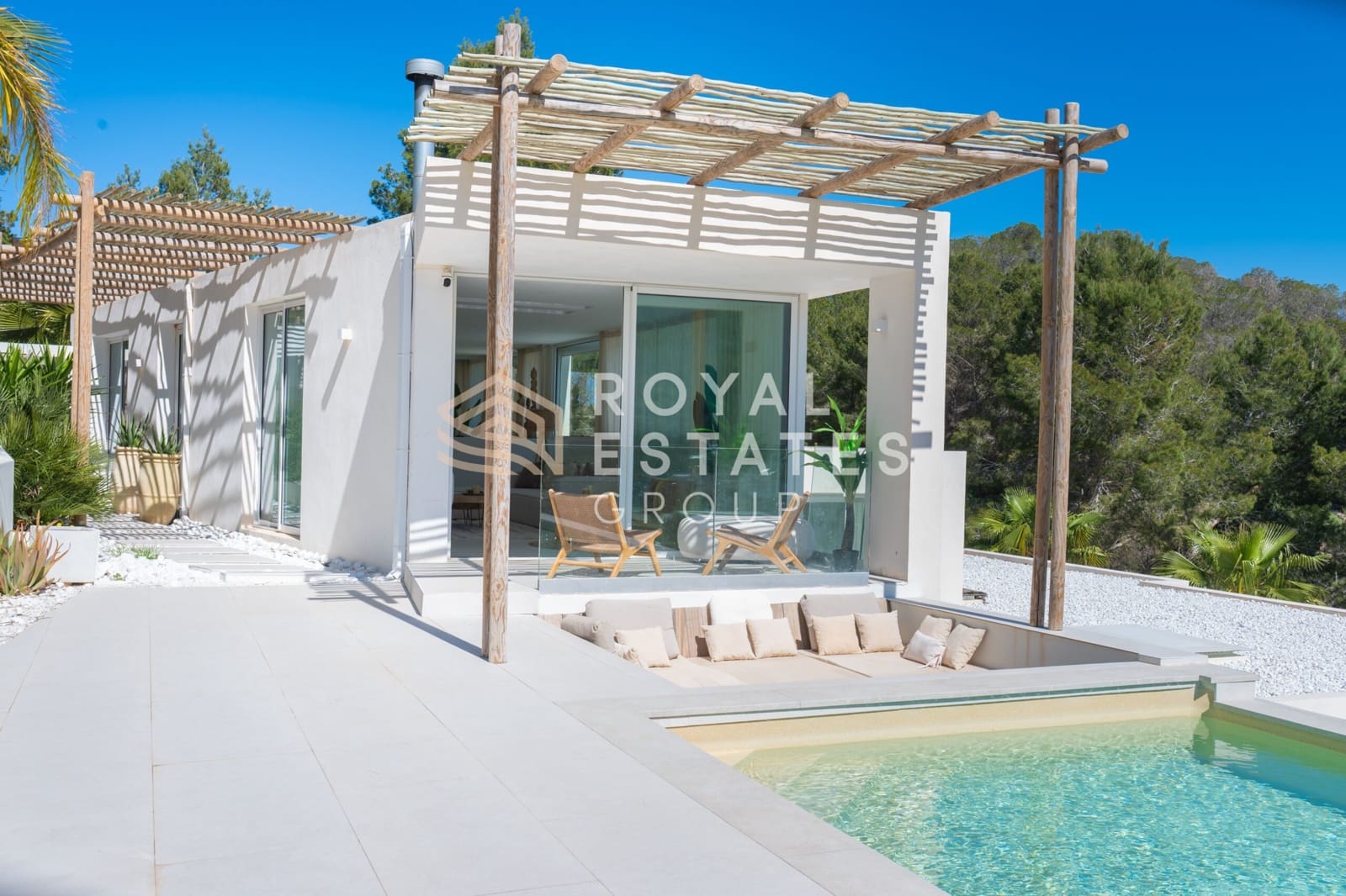 Chalet de 4 habitaciones en Ibiza / Eivissa ciudad en venta - 4.950.000 € (Ref: 9772631)