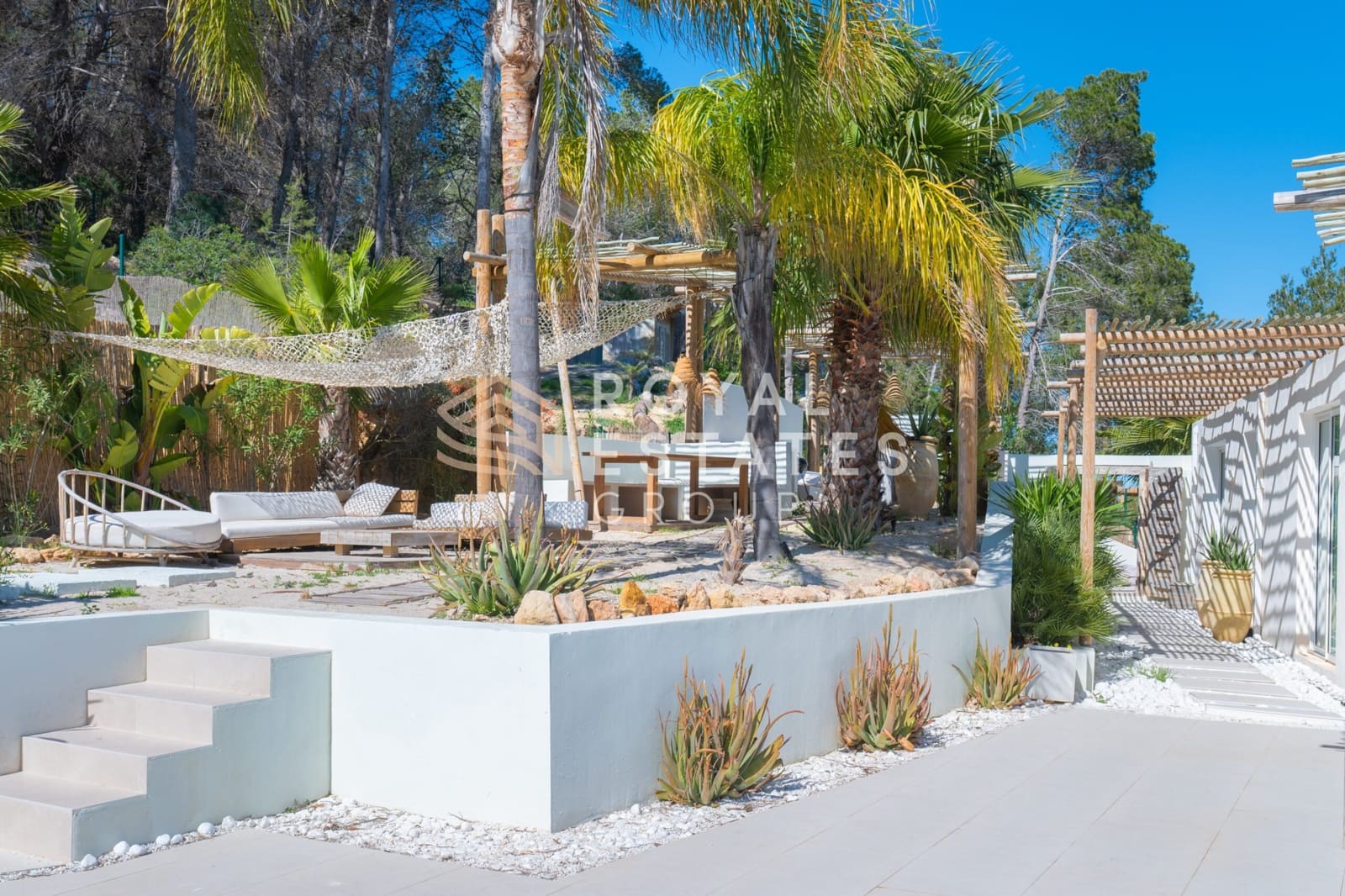 Chalet de 4 habitaciones en Ibiza / Eivissa ciudad en venta - 4.950.000 € (Ref: 9772631)