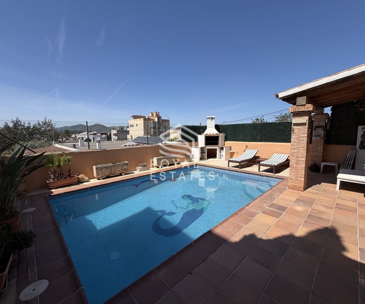 4 quarto Moradia para venda em Ibiza / Eivissa cidade com piscina - 1 100 000 € (Ref: 9793924)