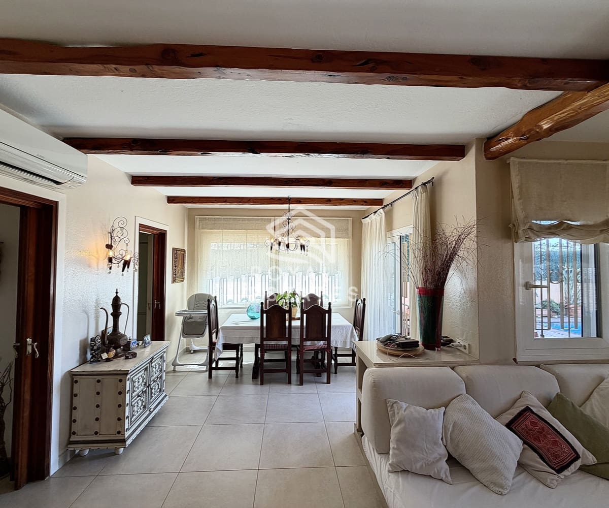 4 quarto Moradia para venda em Ibiza / Eivissa cidade com piscina - 1 100 000 € (Ref: 9793924)