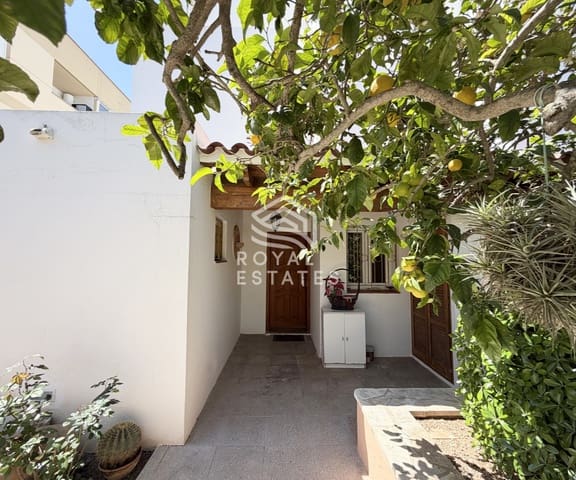 4 quarto Moradia para venda em Ibiza / Eivissa cidade com piscina - 1 100 000 € (Ref: 9793924)