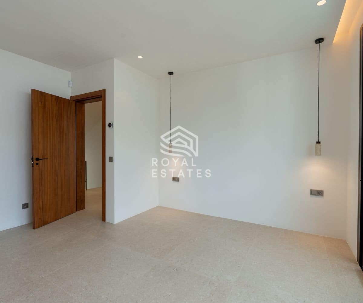 6 soveværelse Villa til salg i Ibiza by med swimmingpool - € 3.850.000 (Ref: 9796636)