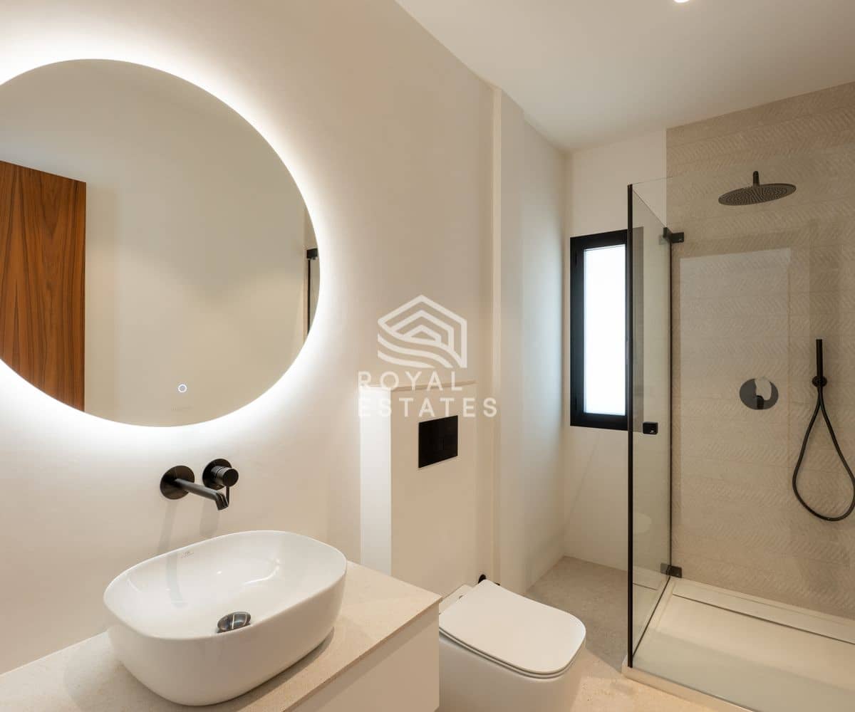 6 soveværelse Villa til salg i Ibiza by med swimmingpool - € 3.850.000 (Ref: 9796636)