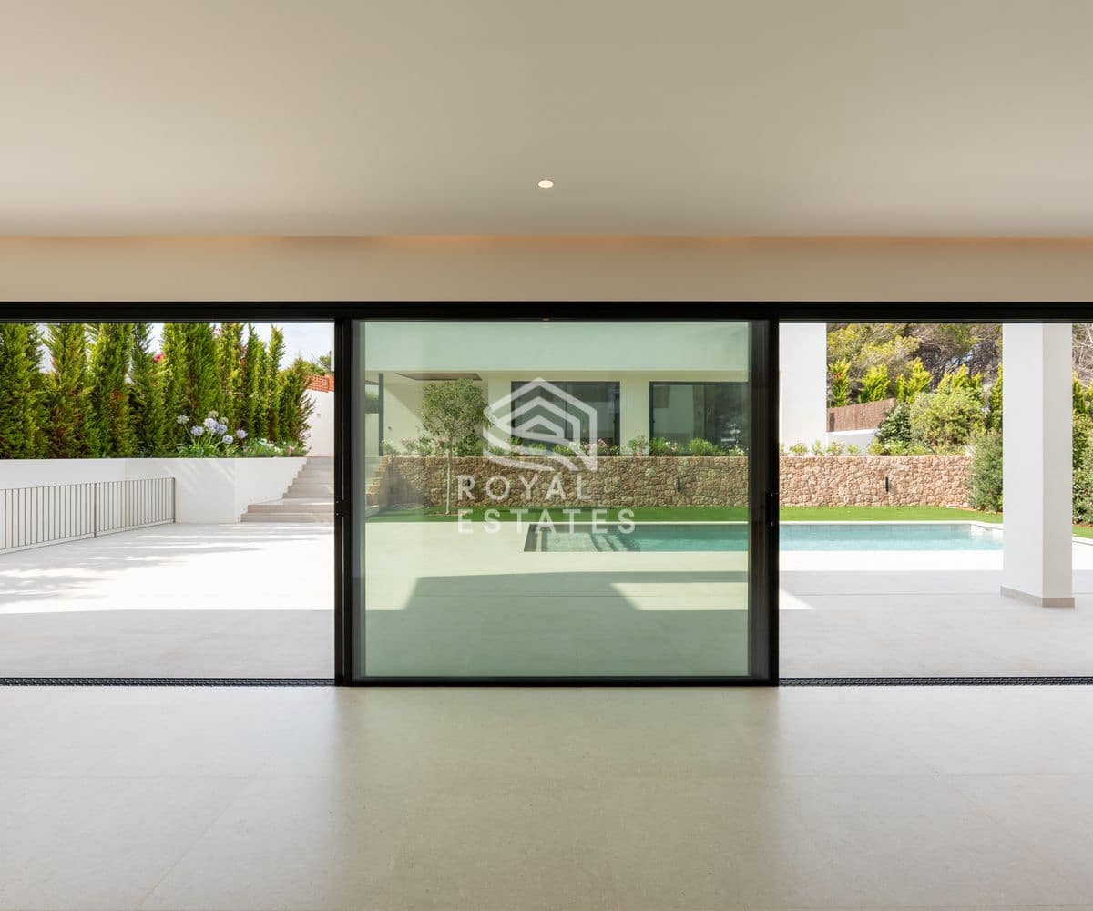 6 soveværelse Villa til salg i Ibiza by med swimmingpool - € 3.850.000 (Ref: 9796636)
