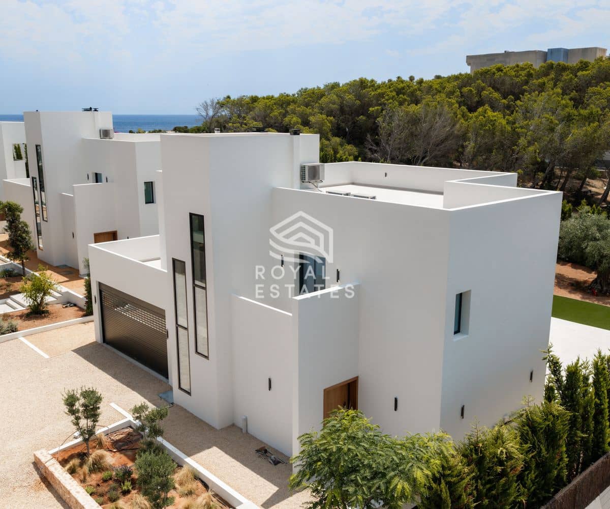 5 soverom Villa til salgs i Ibiza by med svømmebasseng - € 3 250 000 (Ref: 9796637)