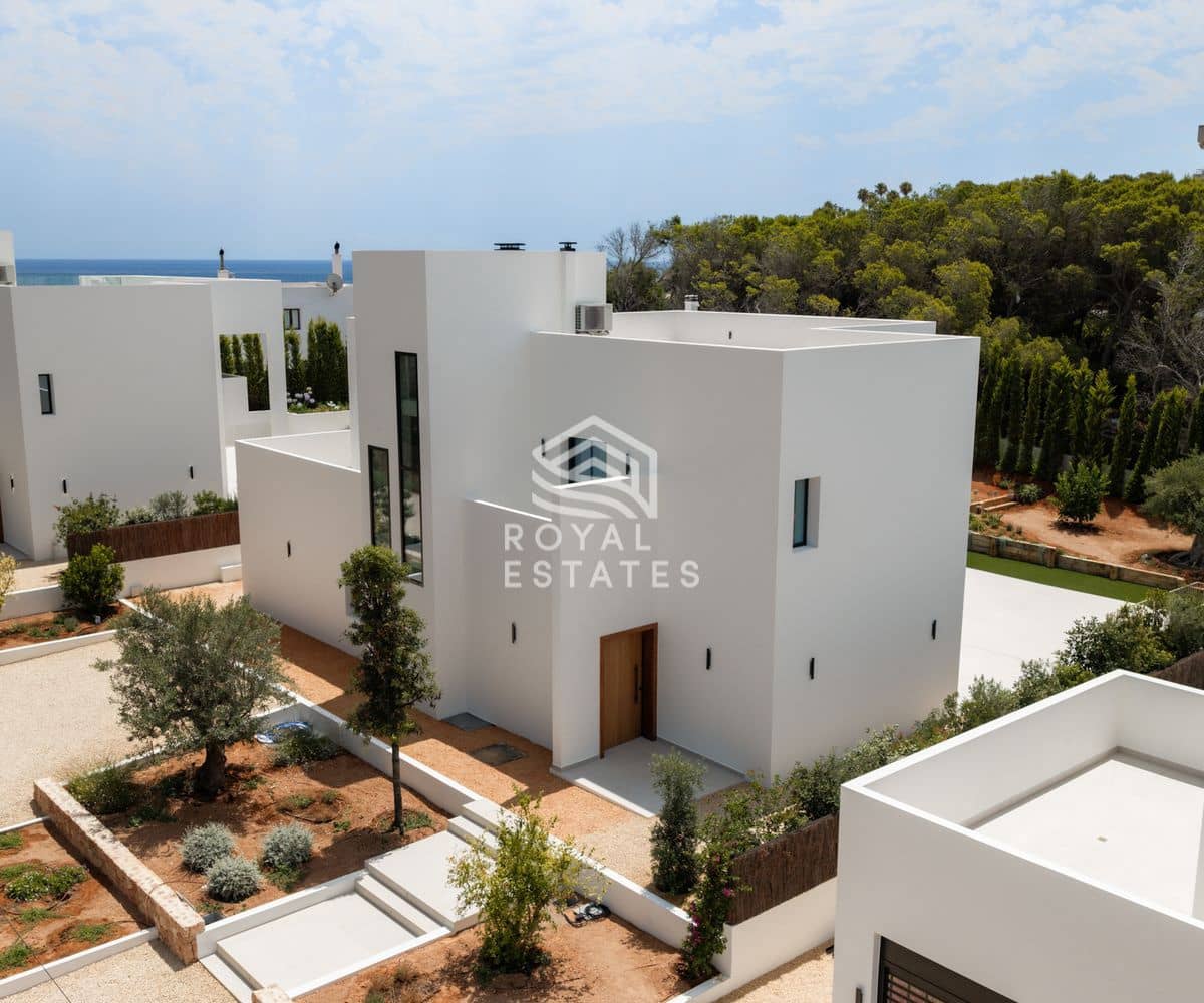 5 soverom Villa til salgs i Ibiza by med svømmebasseng - € 3 250 000 (Ref: 9796637)