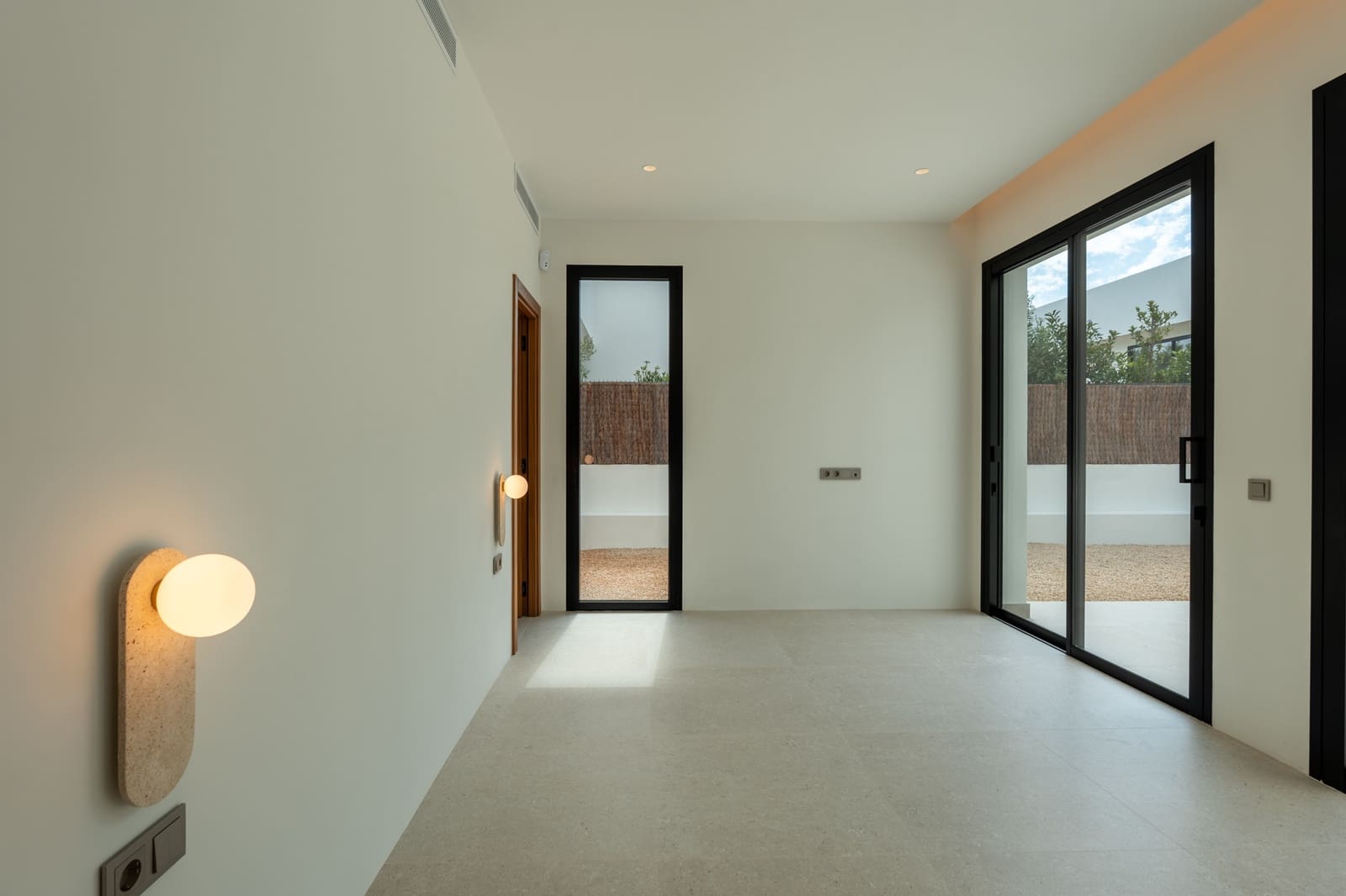 5 soverom Villa til salgs i Ibiza by med svømmebasseng - € 3 250 000 (Ref: 9796637)