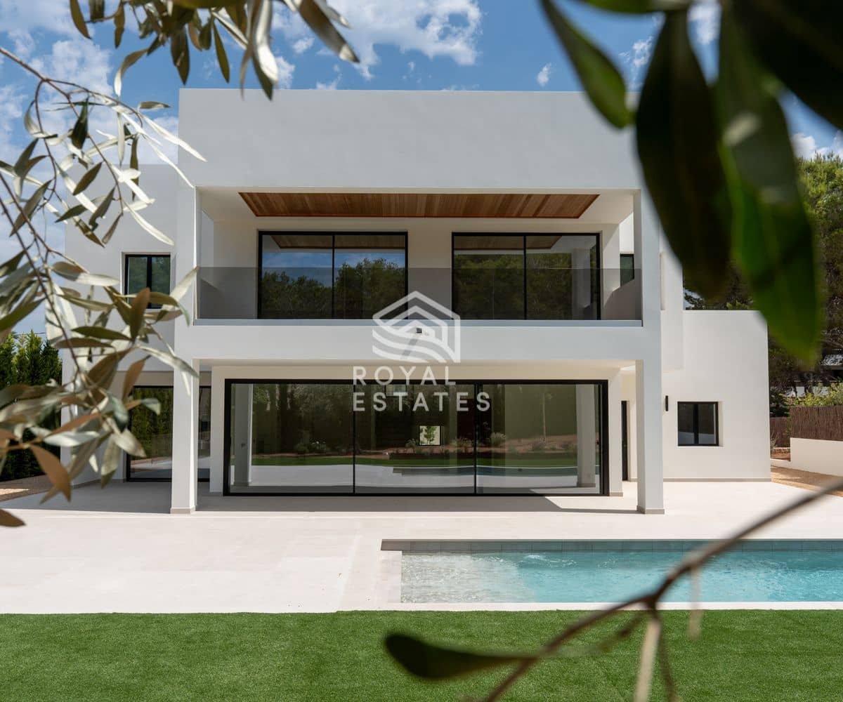 4 bedroom Villa for sale in Ibiza / Eivissa town with pool garage - € 2,950,000 (Ref: 9796638)