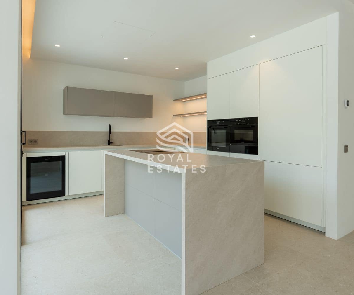 4 bedroom Villa for sale in Ibiza / Eivissa town with pool garage - € 2,950,000 (Ref: 9796638)