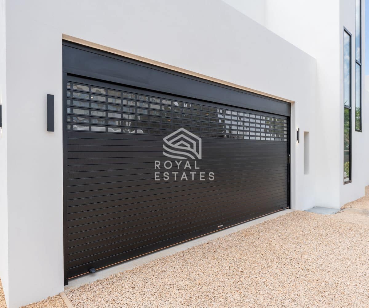 4 bedroom Villa for sale in Ibiza / Eivissa town with pool garage - € 2,950,000 (Ref: 9796638)
