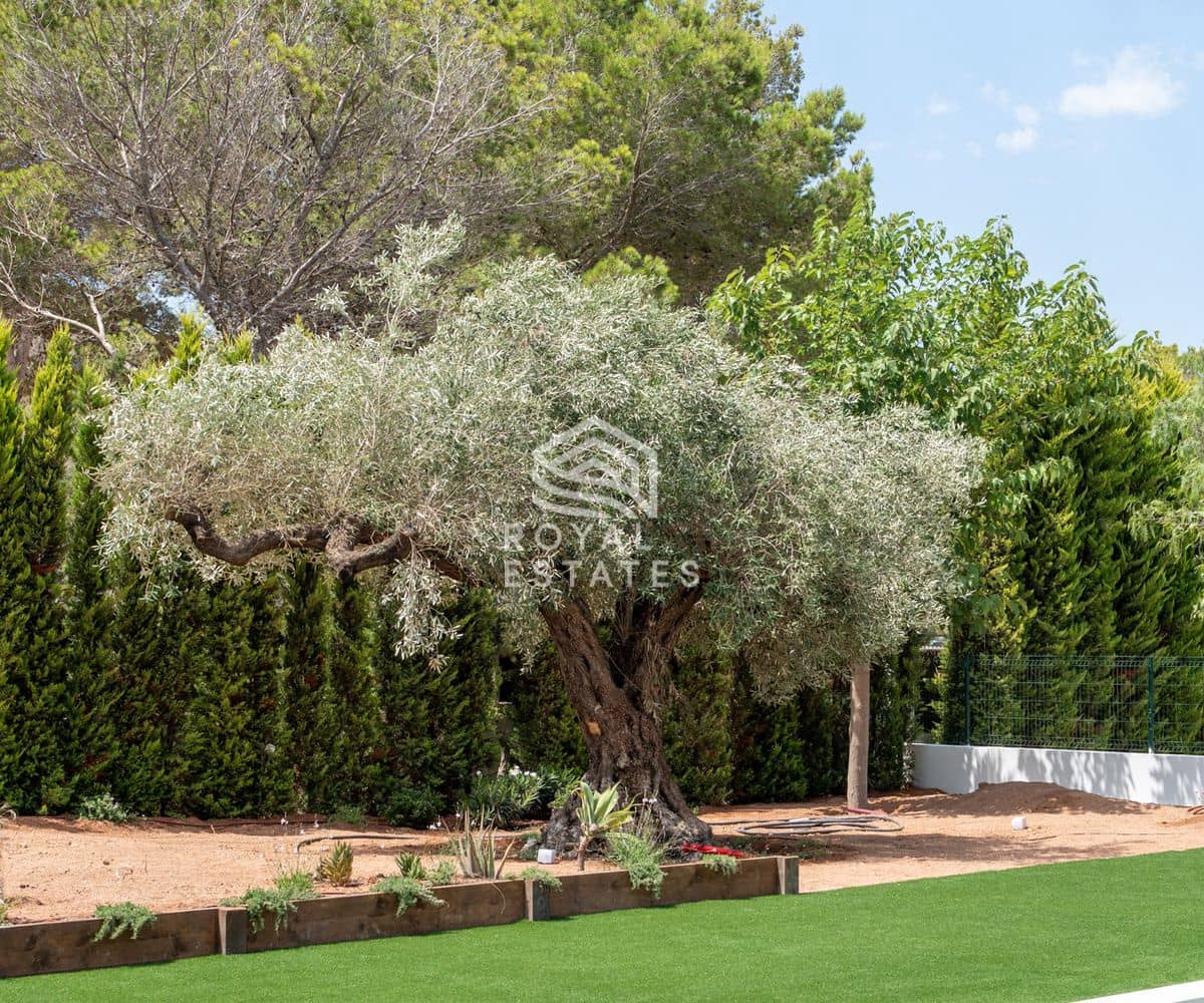 4 bedroom Villa for sale in Ibiza / Eivissa town with pool garage - € 2,950,000 (Ref: 9796638)