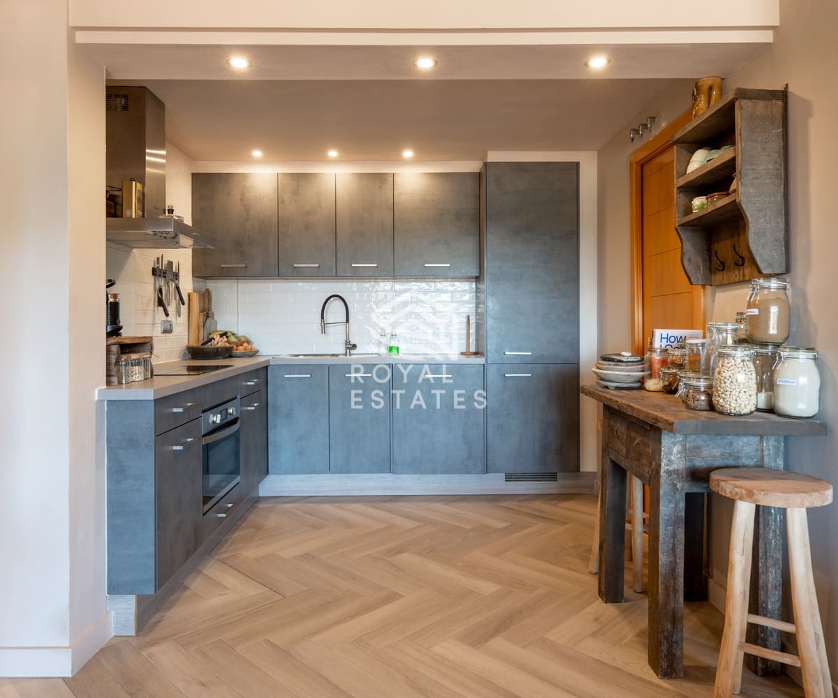 2 sypialnia Apartament na sprzedaż w Miasto Ibiza / Eivissa z basenem - 795 000 € (Ref: 9830539)
