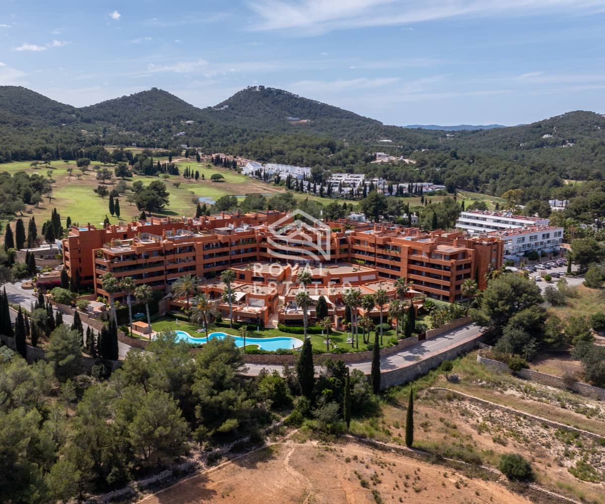 2 sypialnia Apartament na sprzedaż w Miasto Ibiza / Eivissa z basenem - 795 000 € (Ref: 9830539)
