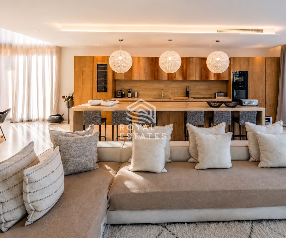 8 bedroom Villa for sale in Ibiza / Eivissa town with pool - € 10,000,000 (Ref: 9838826)