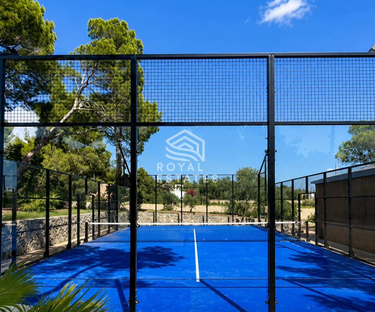 8 bedroom Villa for sale in Ibiza / Eivissa town with pool - € 10,000,000 (Ref: 9838826)