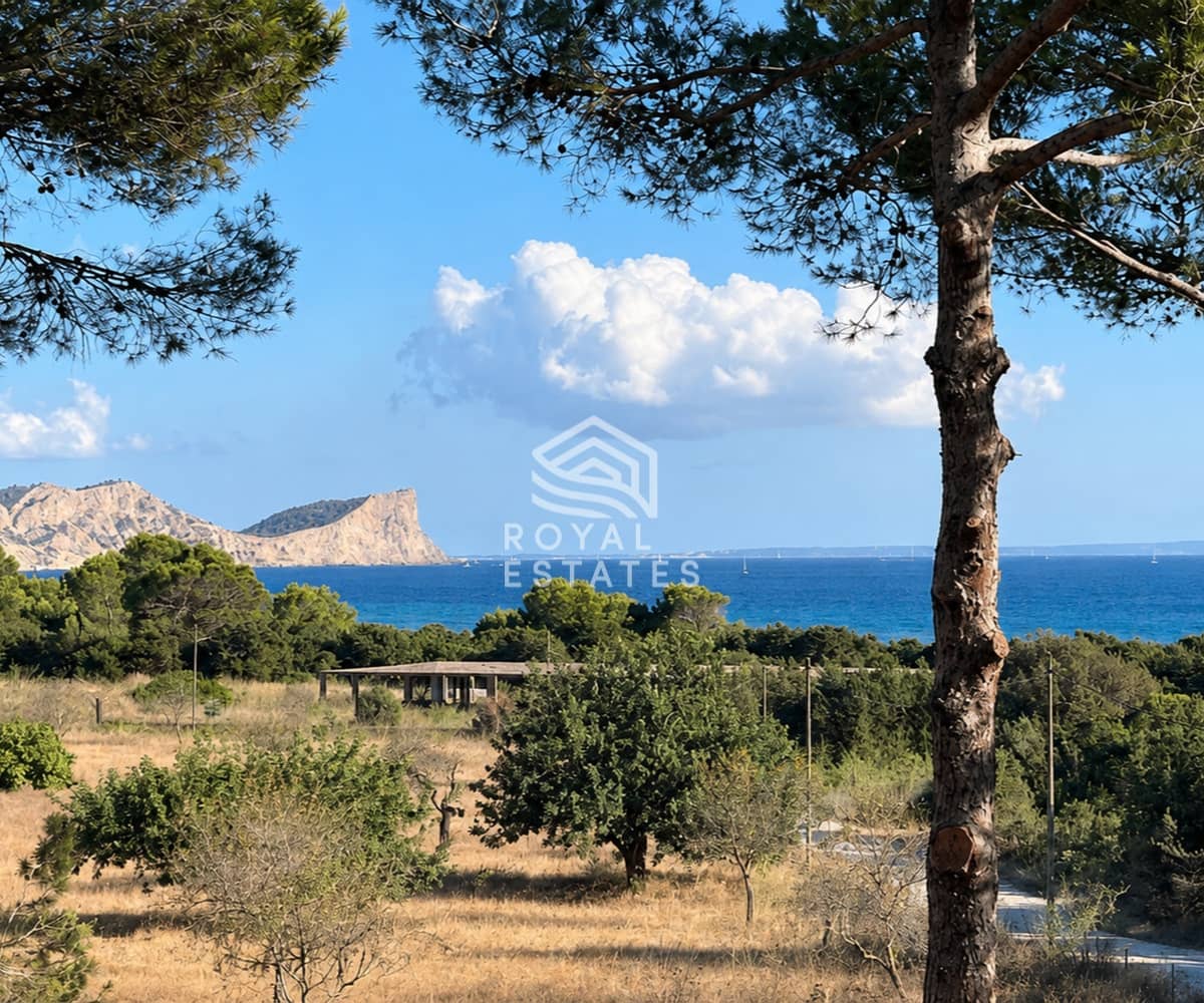 8 bedroom Villa for sale in Ibiza / Eivissa town with pool - € 10,000,000 (Ref: 9838826)