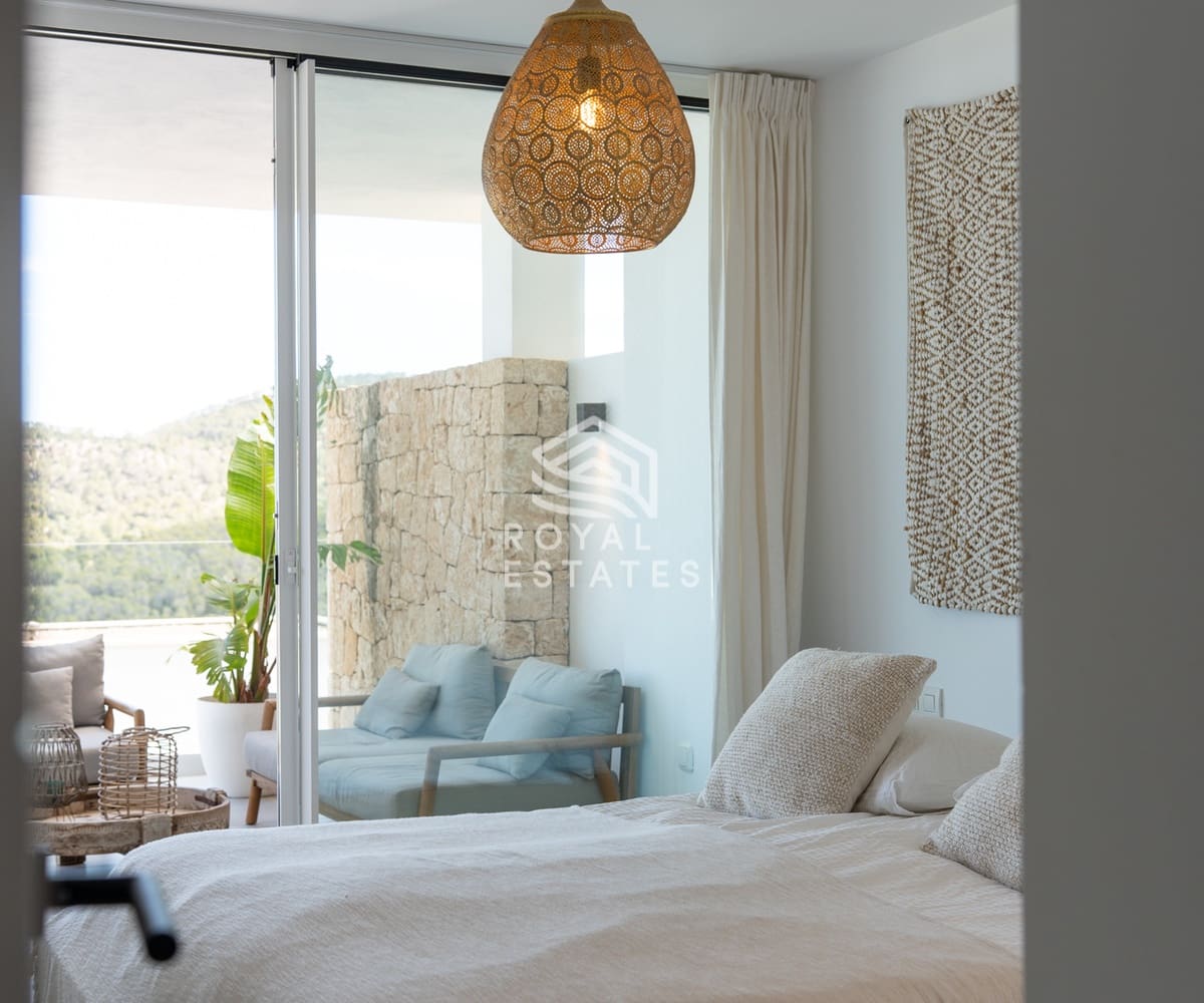 2 soverom Leilighet til salgs i Ibiza by med svømmebasseng garasje - € 690 000 (Ref: 9842033)