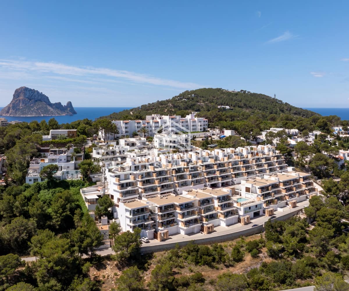 2 soverom Leilighet til salgs i Ibiza by med svømmebasseng garasje - € 690 000 (Ref: 9842033)