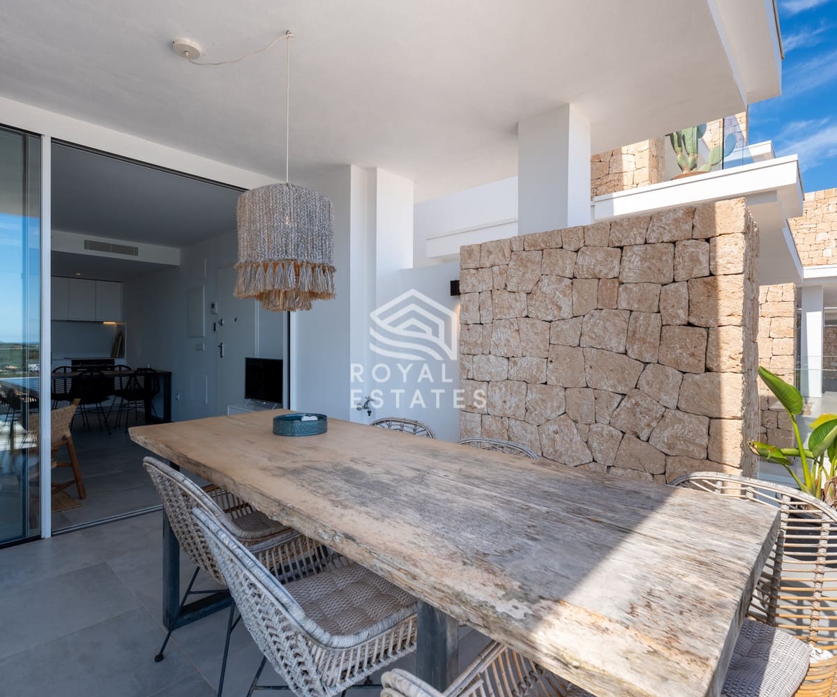 2 soverom Leilighet til salgs i Ibiza by med svømmebasseng garasje - € 690 000 (Ref: 9842033)