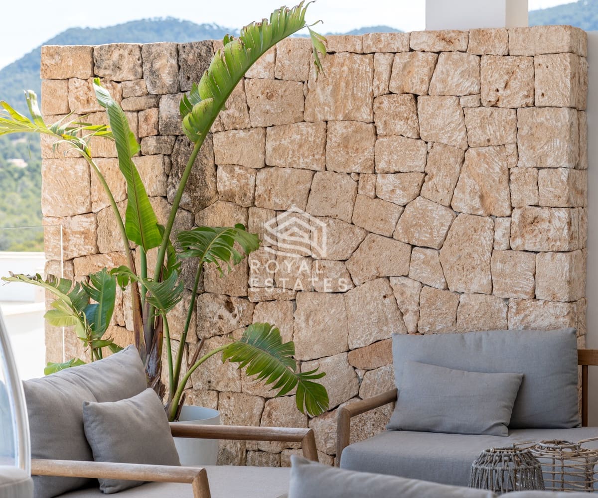 2 soverom Leilighet til salgs i Ibiza by med svømmebasseng garasje - € 690 000 (Ref: 9842033)