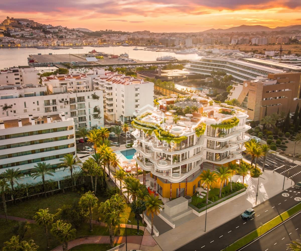 1 bedroom Apartment for sale in Ibiza / Eivissa town with pool garage - € 1,498,094 (Ref: 9850833)