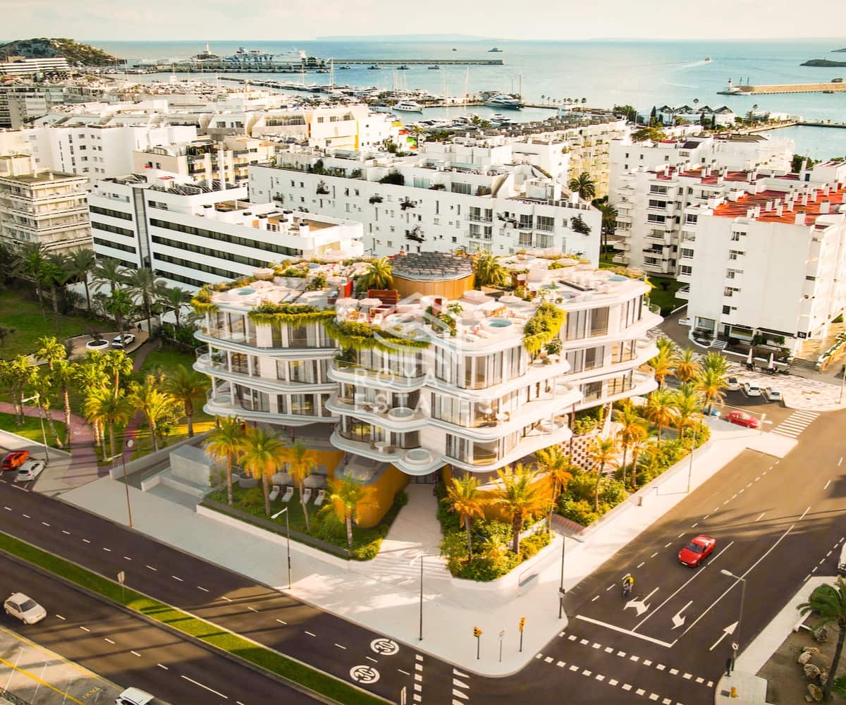 3 soveværelse Villa til salg i Ibiza by med swimmingpool garage - € 8.999.998 (Ref: 9863940)