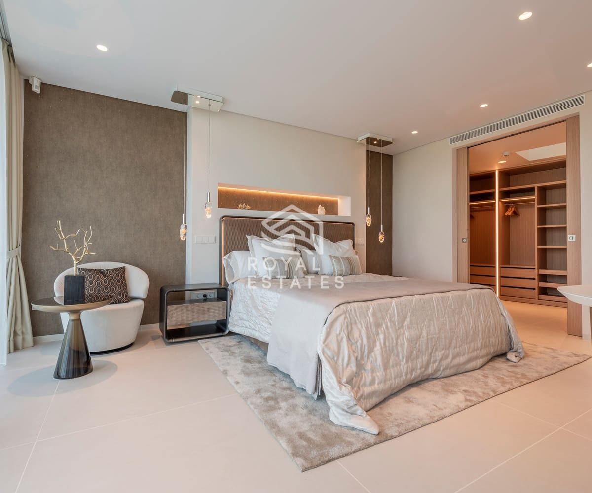 9 bedroom Villa for sale in Ibiza / Eivissa town with garage - € 9,800,000 (Ref: 9866358)