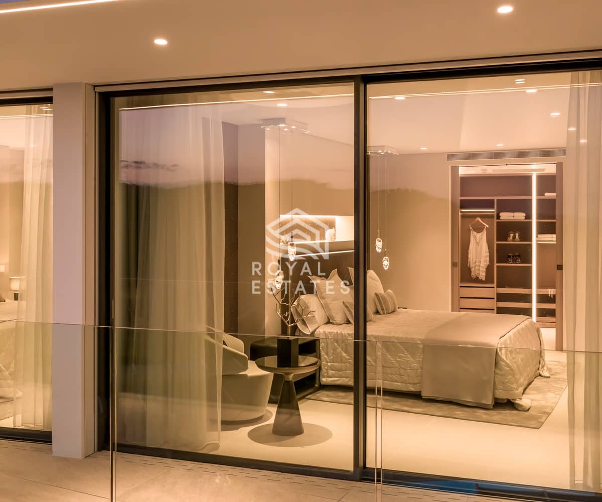 9 bedroom Villa for sale in Ibiza / Eivissa town with garage - € 9,800,000 (Ref: 9866358)