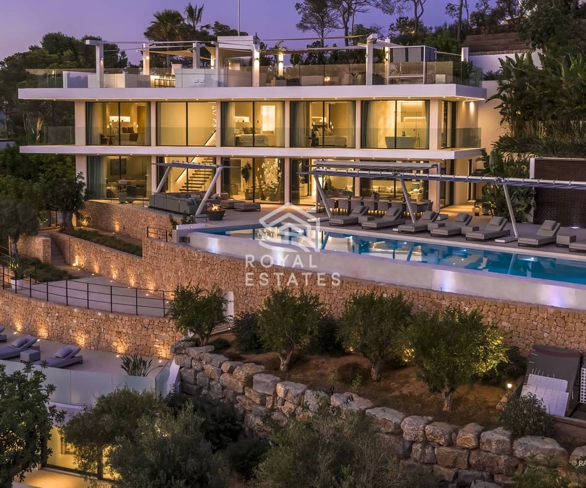 9 bedroom Villa for sale in Ibiza / Eivissa town with garage - € 9,800,000 (Ref: 9866358)