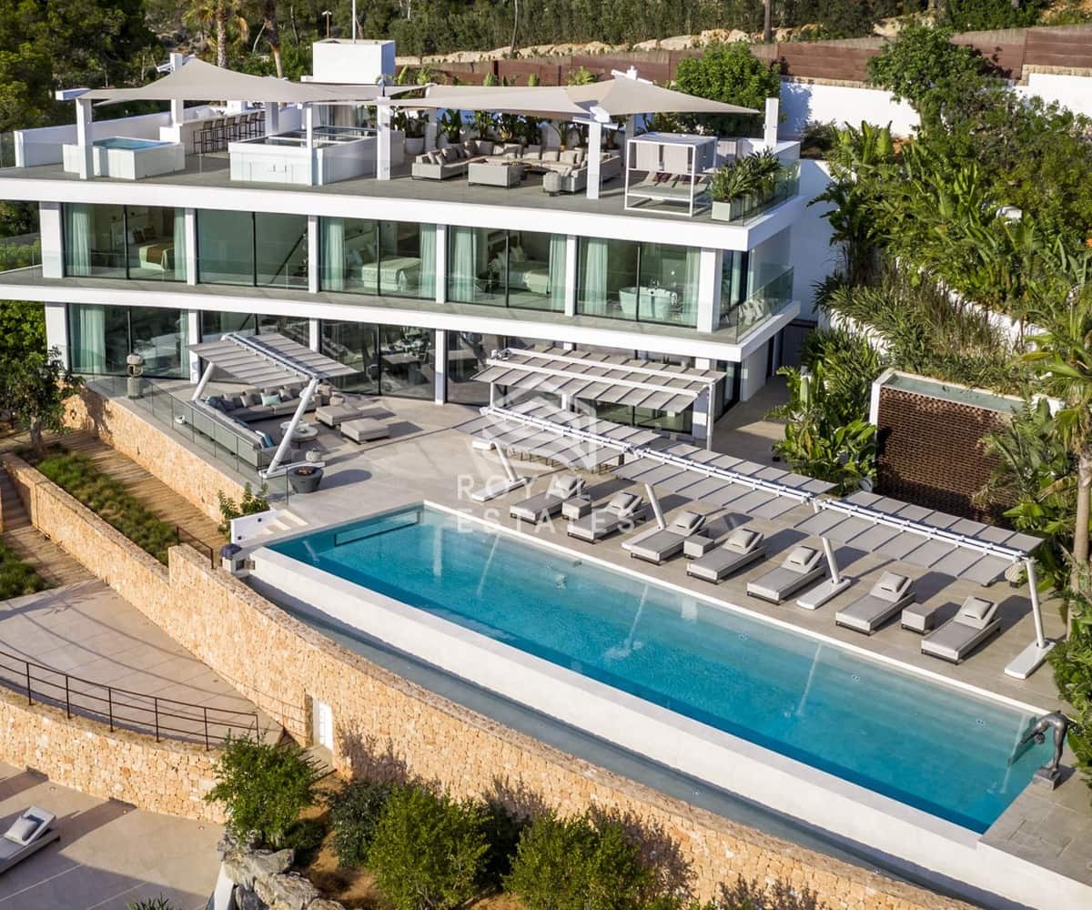 9 bedroom Villa for sale in Ibiza / Eivissa town with garage - € 9,800,000 (Ref: 9866358)