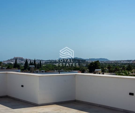 Chalet de 5 habitaciones en Ibiza / Eivissa ciudad en venta con piscina garaje - 1.800.000 € (Ref: 9895679)