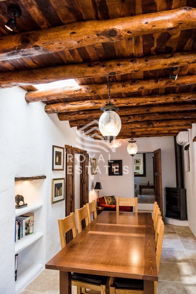 8 slaapkamer Villa te koop in Ibiza dorp met zwembad - € 4.950.000 (Ref: 9984266)