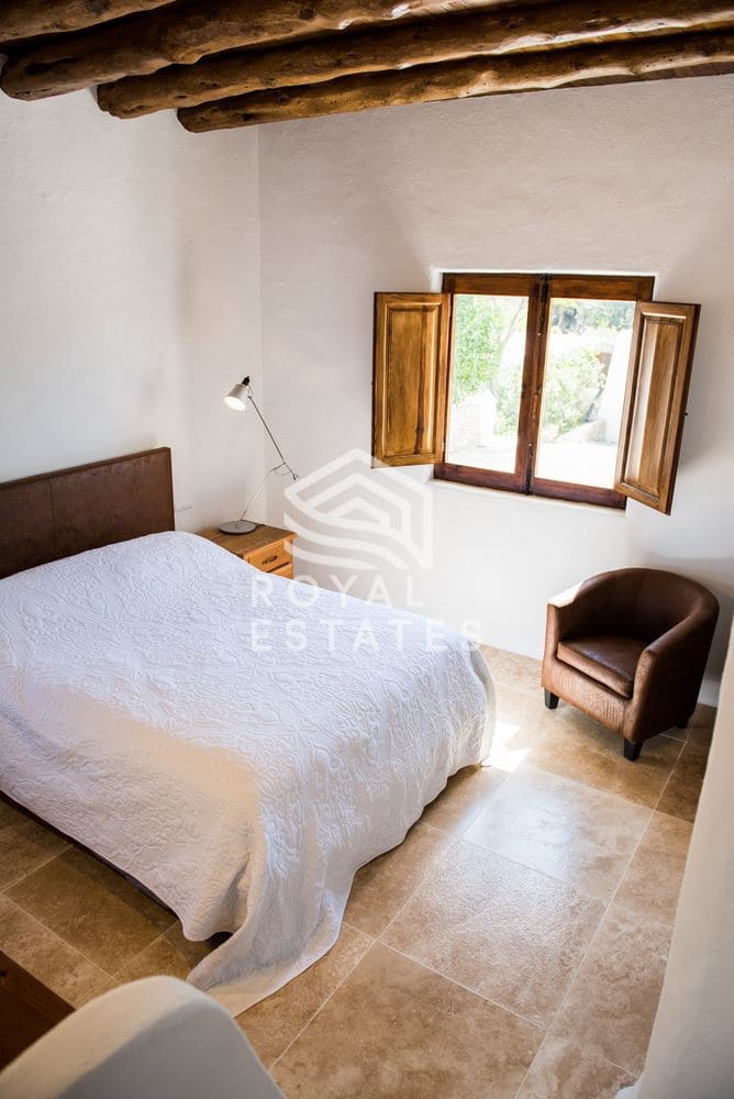 8 slaapkamer Villa te koop in Ibiza dorp met zwembad - € 4.950.000 (Ref: 9984266)