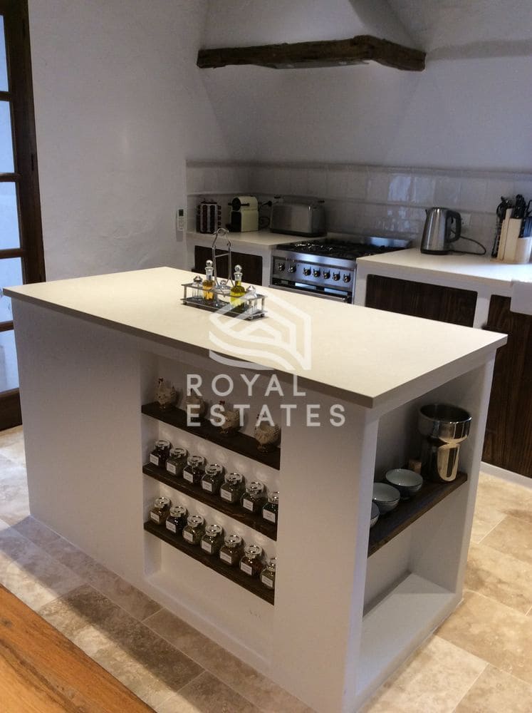 8 slaapkamer Villa te koop in Ibiza dorp met zwembad - € 4.950.000 (Ref: 9984266)