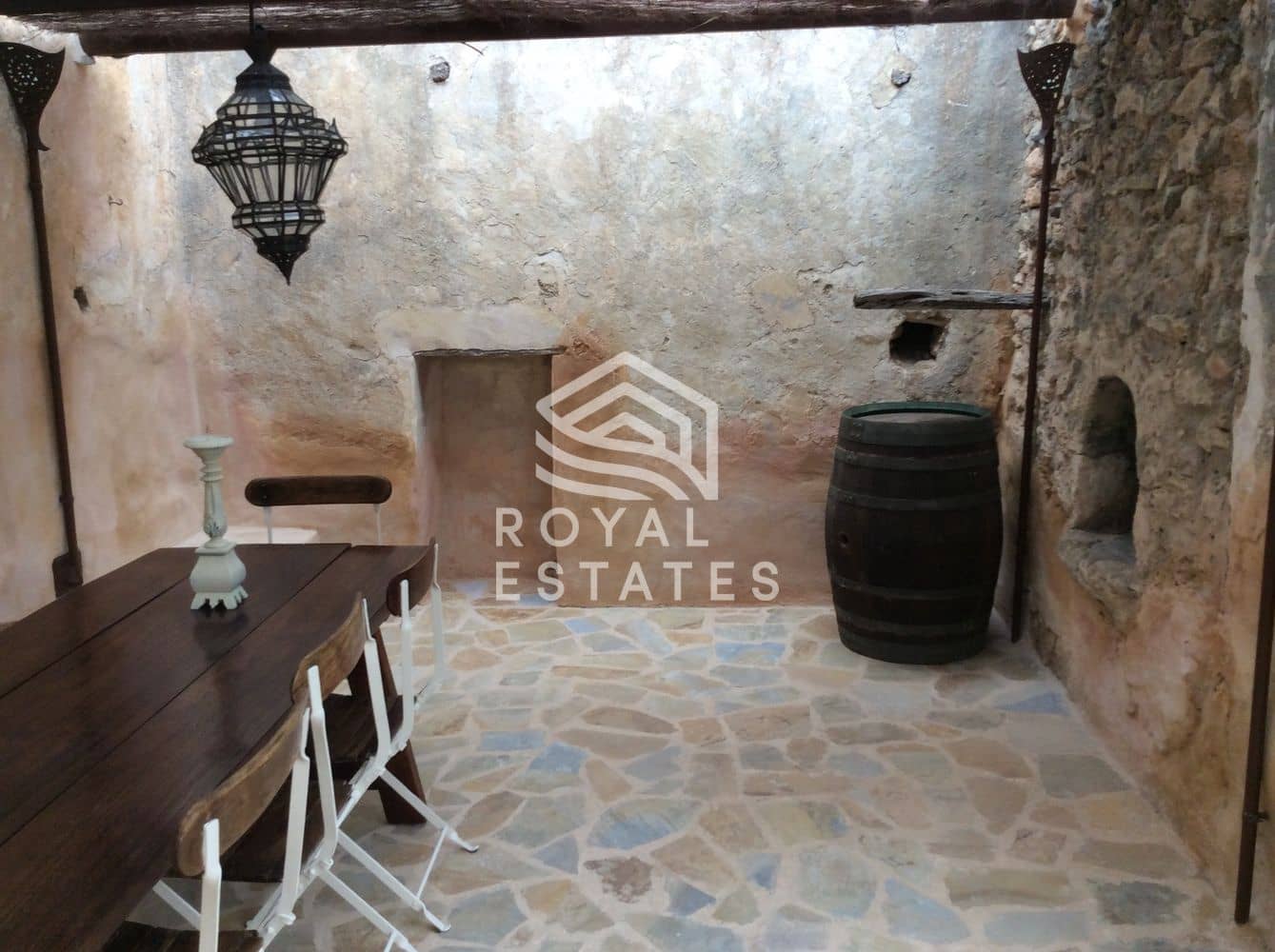 8 slaapkamer Villa te koop in Ibiza dorp met zwembad - € 4.950.000 (Ref: 9984266)