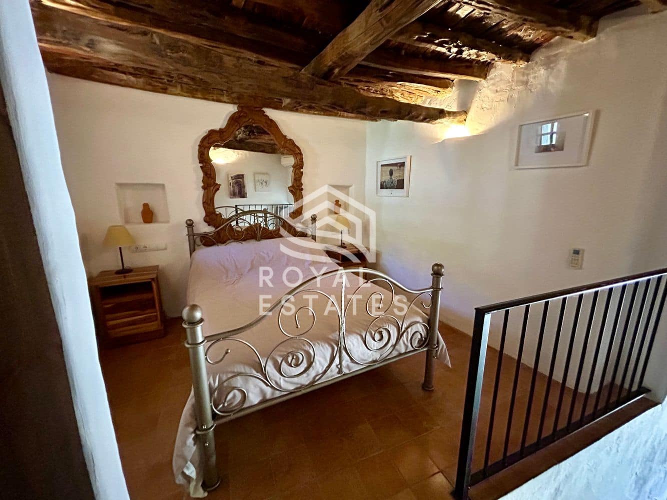 8 slaapkamer Villa te koop in Ibiza dorp met zwembad - € 4.950.000 (Ref: 9984266)